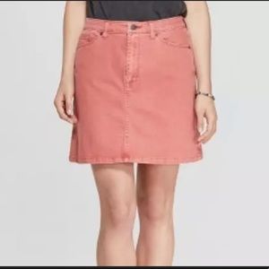 Universal Thread Rose Mini Skirt Size 4 NWT